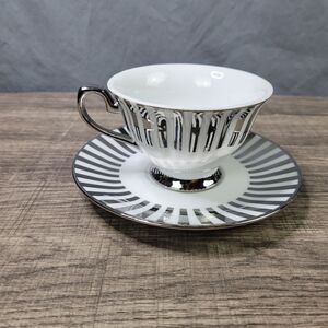 Ciroa Luxe Porcelain Metallic Striped‎ Teacup and Saucer